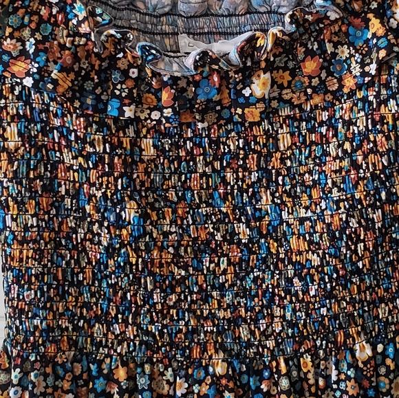 BCBG Floral 70s Off Shoulder Crop Top - Picture 4 of 6